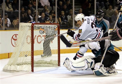20051015NHLBlackhawksMorganvsSharksNabokov.jpg